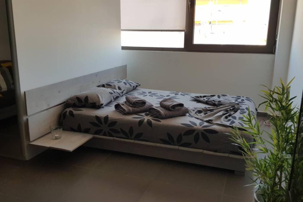 Hitech Appartment Amaliada Экстерьер фото