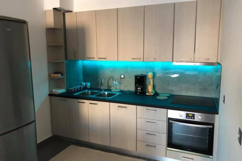 Hitech Appartment Amaliada Экстерьер фото