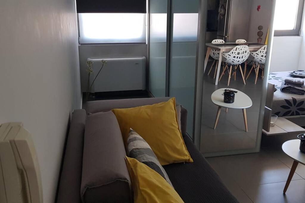 Hitech Appartment Amaliada Экстерьер фото